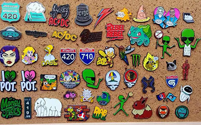 How  is  the Custom Lapel Pins And Badges Manufactured in DingYing Factory